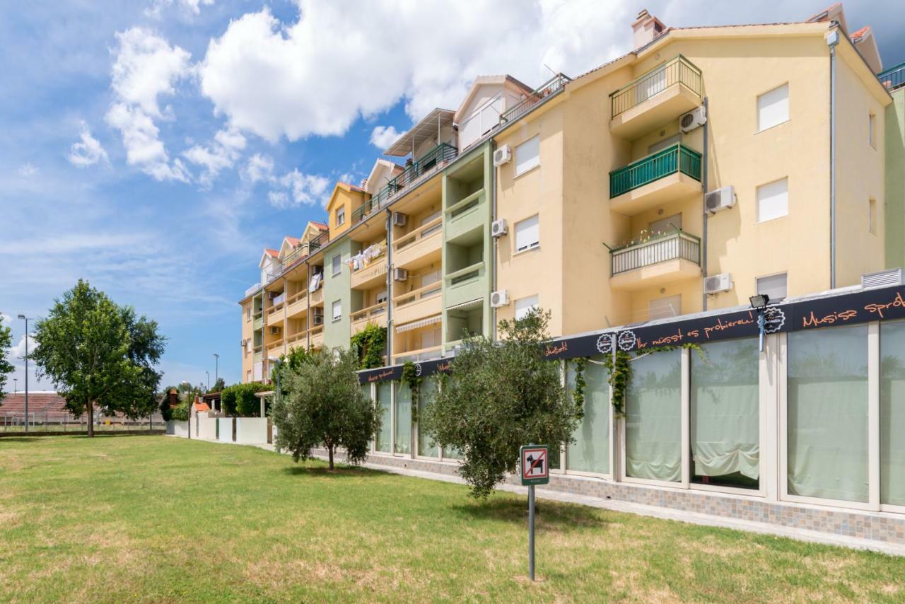 Natali Apartamento Omiš Exterior foto