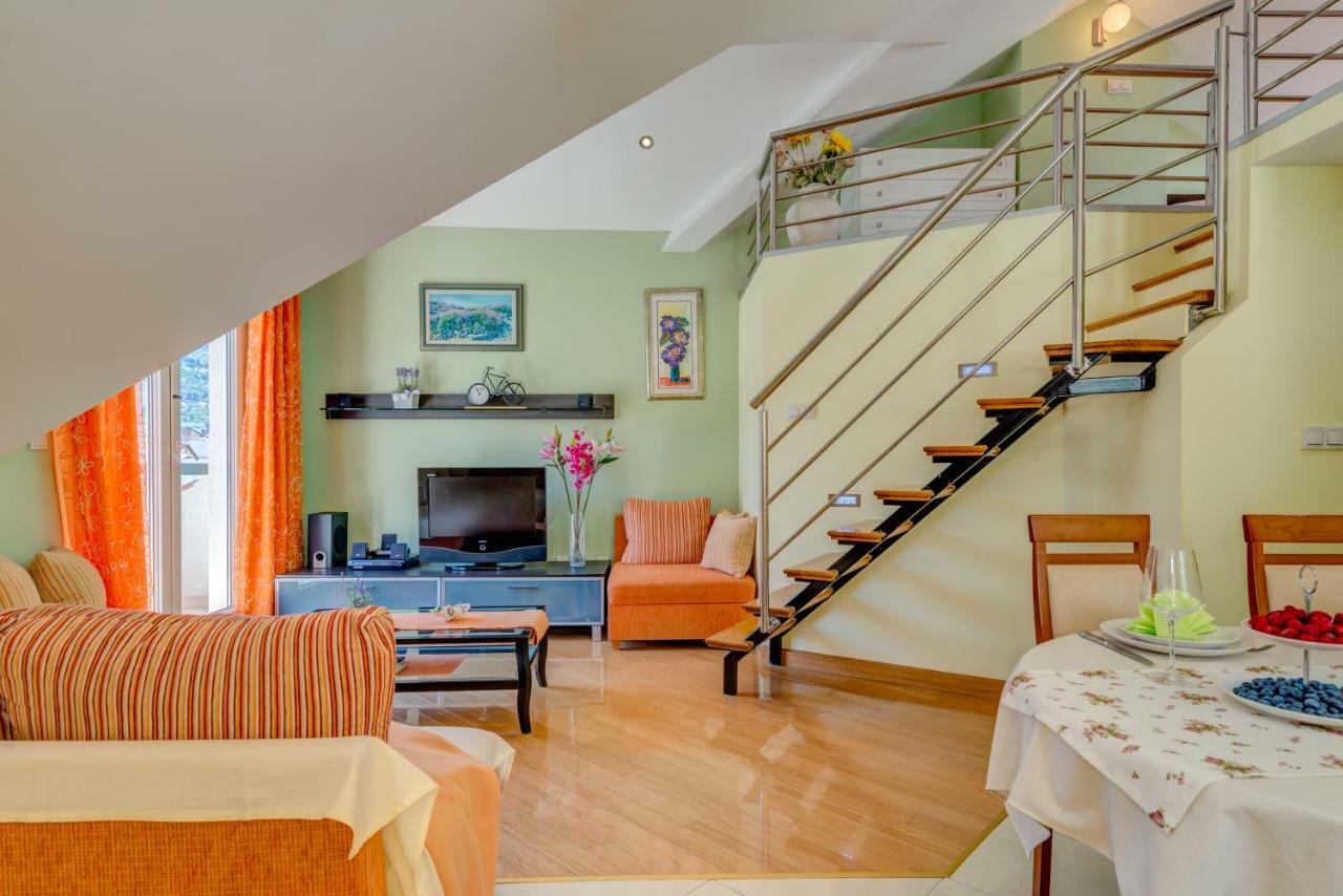 Natali Apartamento Omiš Exterior foto